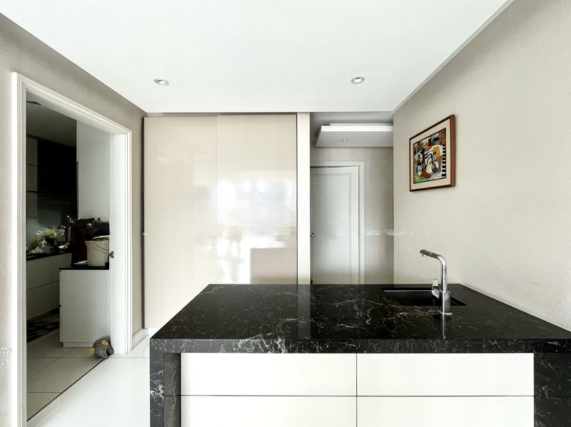 OXLEY RESIDENCE 10