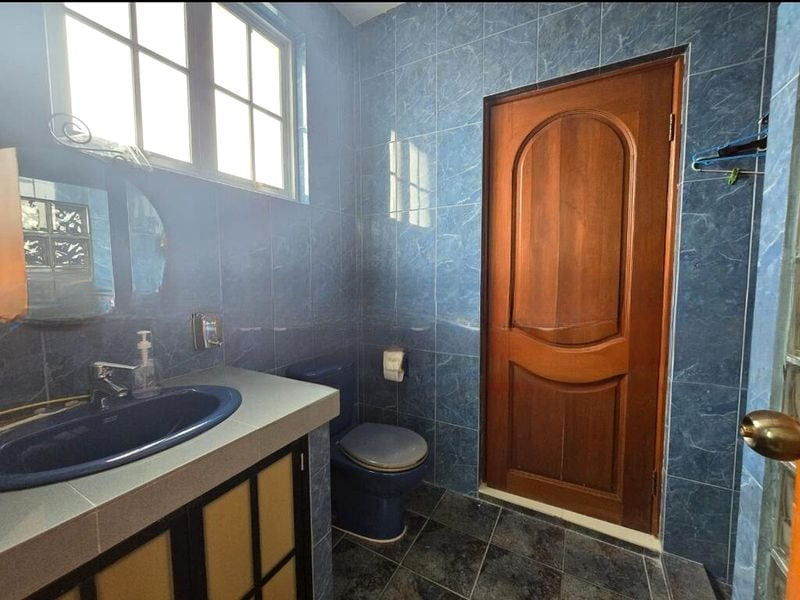 THOMSON HILLS ESTATE 5