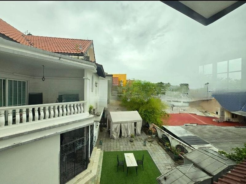 THOMSON HILLS ESTATE 9