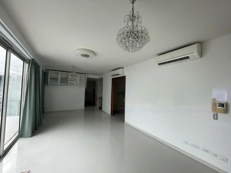 THE SEA VIEW 7