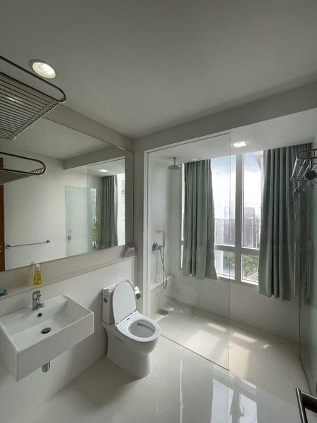 THE SEA VIEW 15