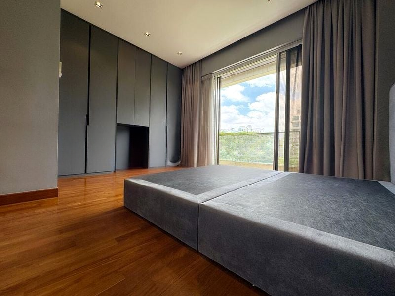 LUXUS HILLS 7