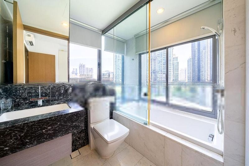 STARLIGHT SUITES 1