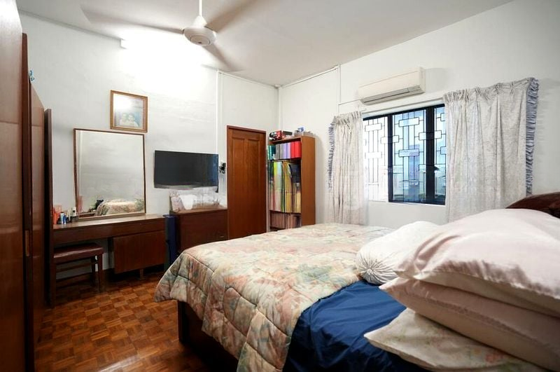 SPRING PARK ESTATE 5