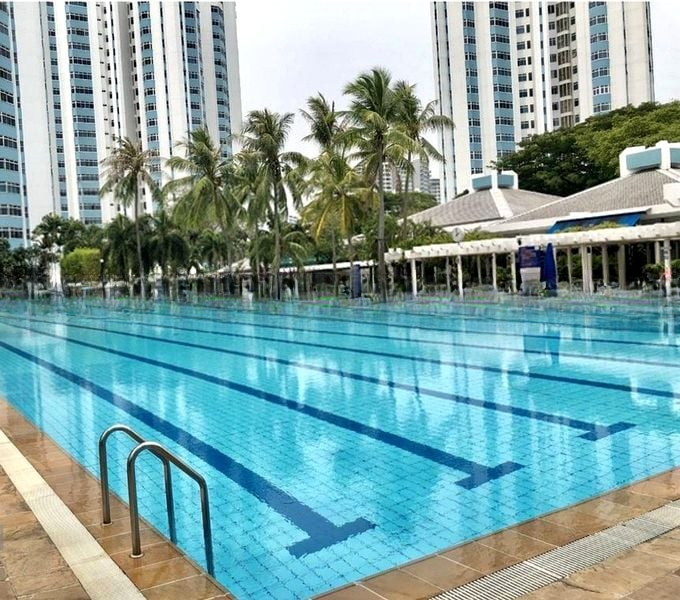 THE WATERSIDE 1