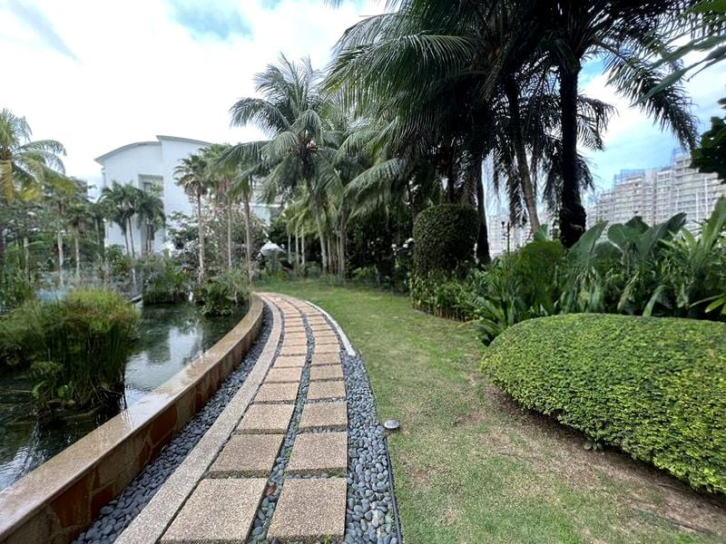 MARINA COLLECTION 11