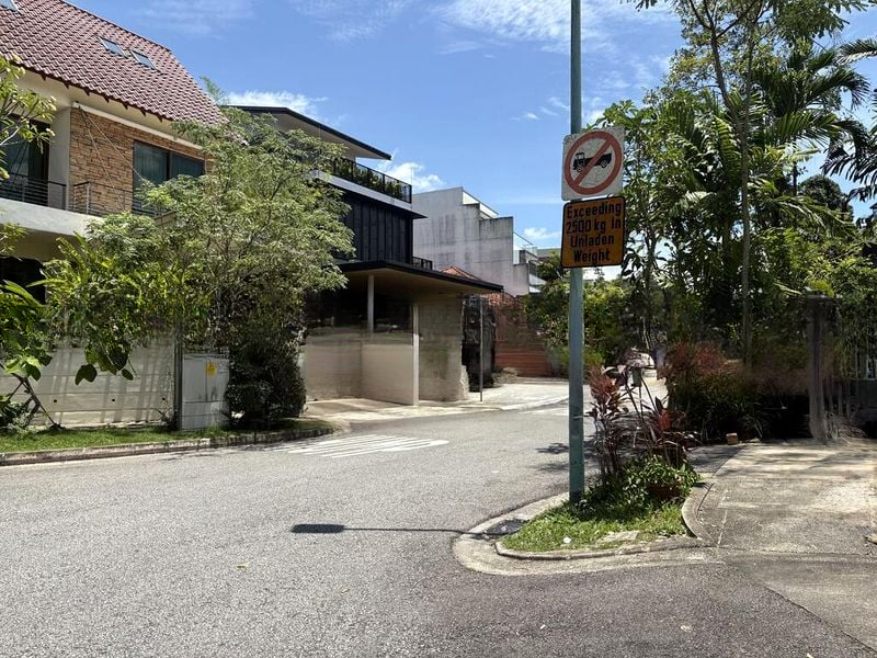 SEMBAWANG HILLS ESTATE 6