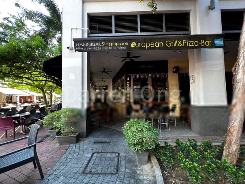 THE PIER AT ROBERTSON 11