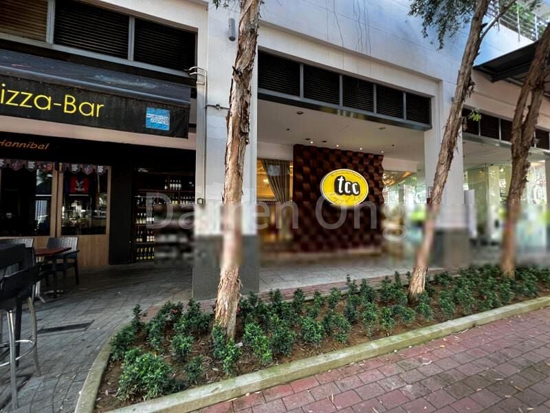 THE PIER AT ROBERTSON 12