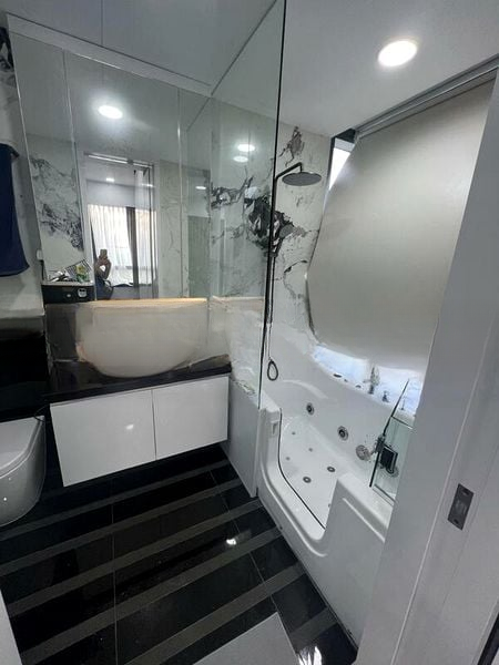 CONCOURSE SKYLINE 10