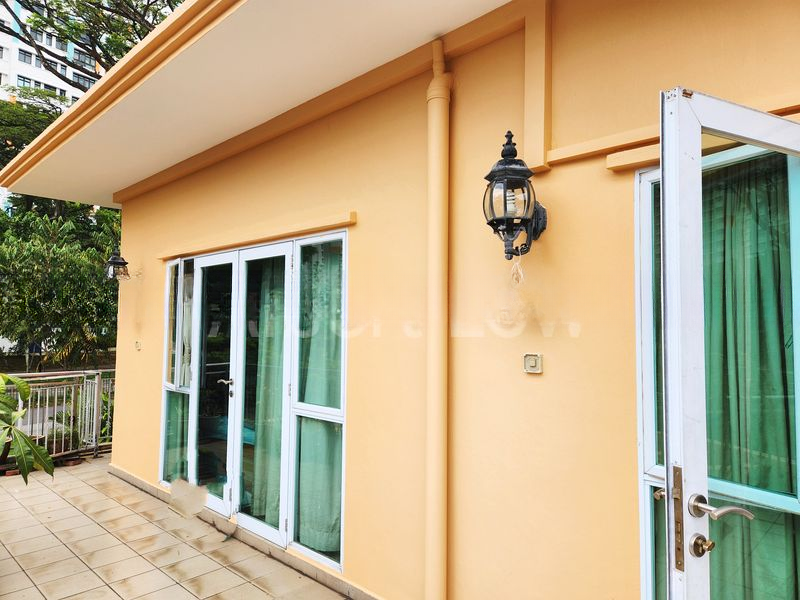 SEMBAWANG SQUARE ESTATE 10