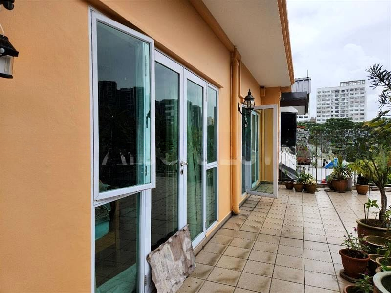SEMBAWANG SQUARE ESTATE 5