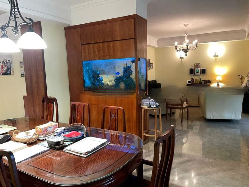 SUTTON PLACE 8