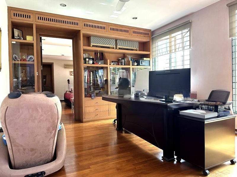 THE TOP RESIDENCE 5