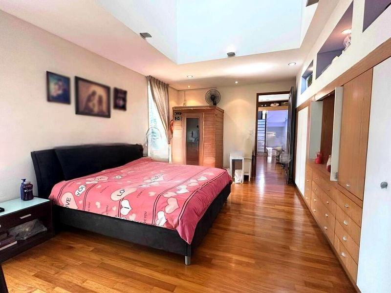 THE TOP RESIDENCE 4