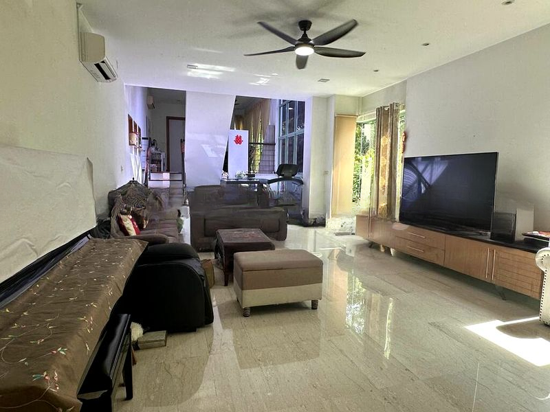 THE TOP RESIDENCE 12
