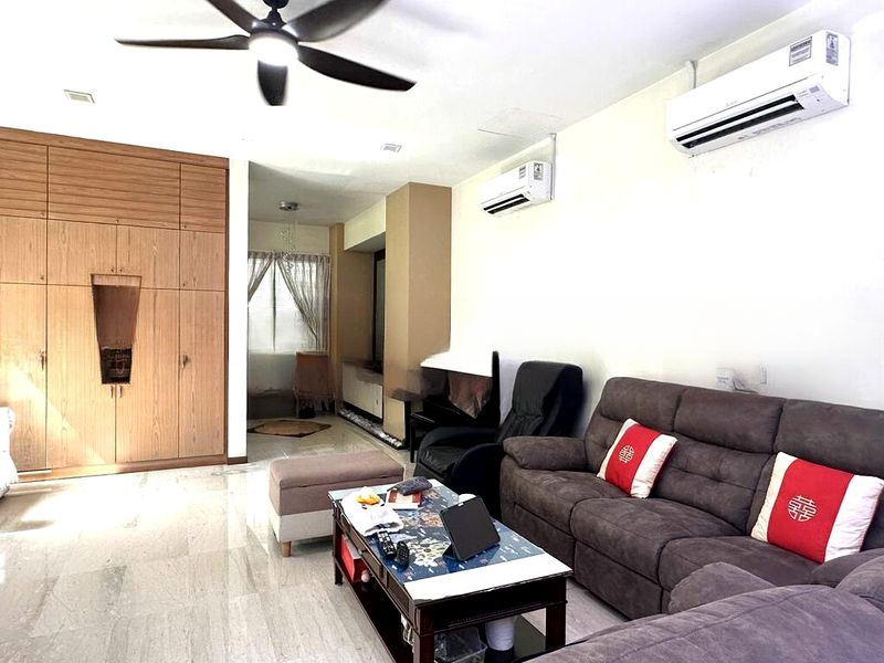 THE TOP RESIDENCE 11