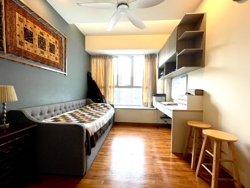 THE METROPOLITAN CONDOMINIUM 13