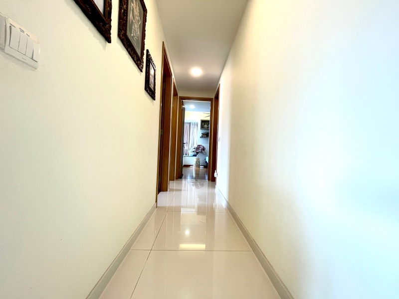 THE METROPOLITAN CONDOMINIUM 53