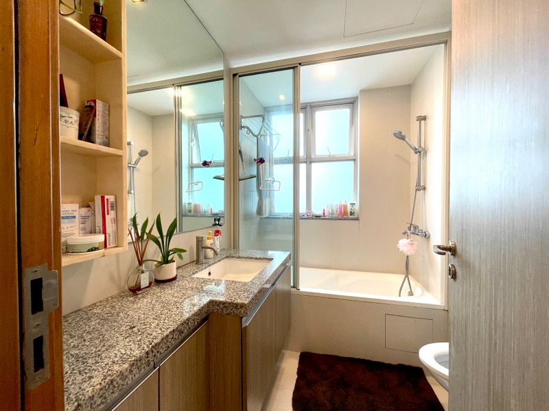 THE METROPOLITAN CONDOMINIUM 63