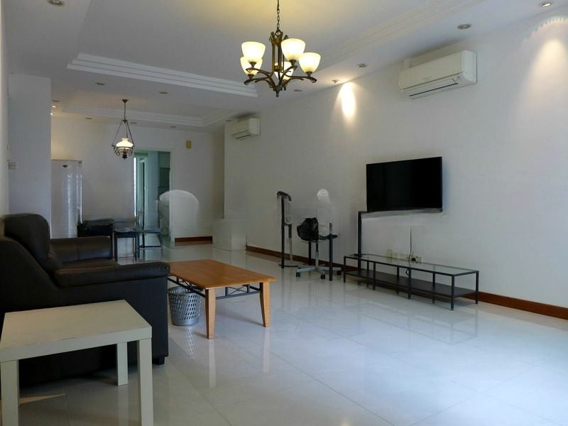 EMERALD PARK 2