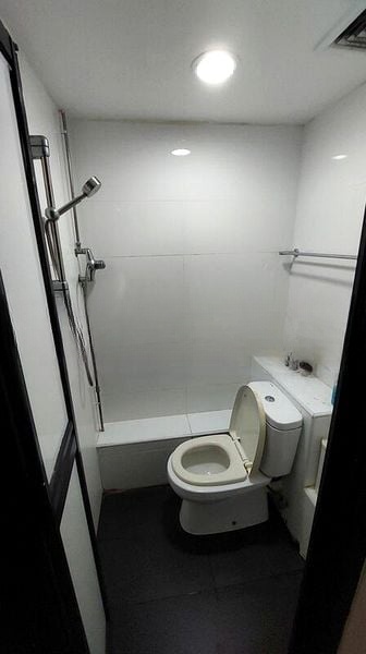 PEOPLE'S PARK COMPLEX 5