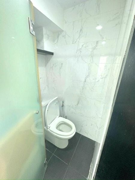 PEOPLE'S PARK COMPLEX 7