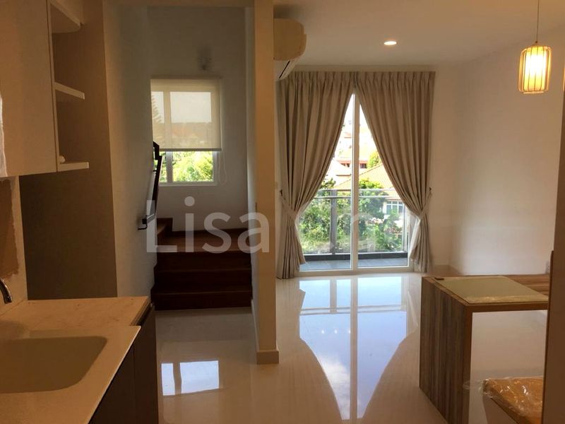 KENSINGTON SQUARE 10