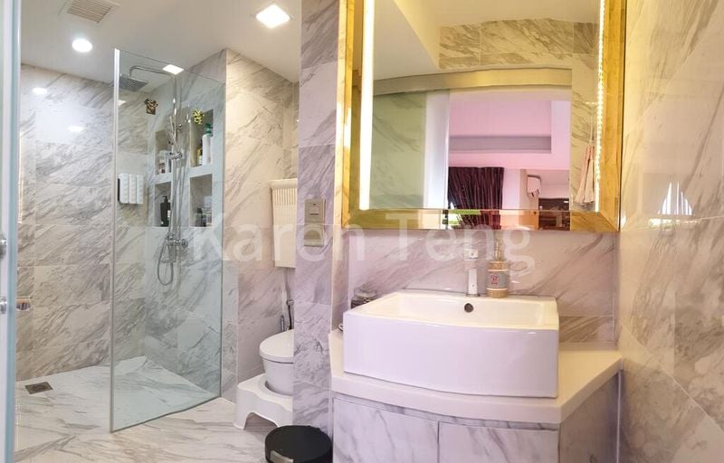 THE LAKEFRONT RESIDENCES 2