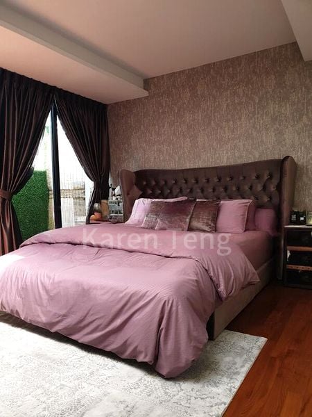 THE LAKEFRONT RESIDENCES 3