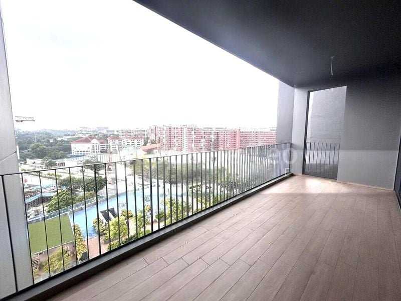 THE LINQ @ BEAUTY WORLD 2