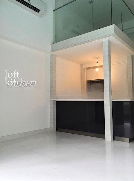 UP@ROBERTSON QUAY 10