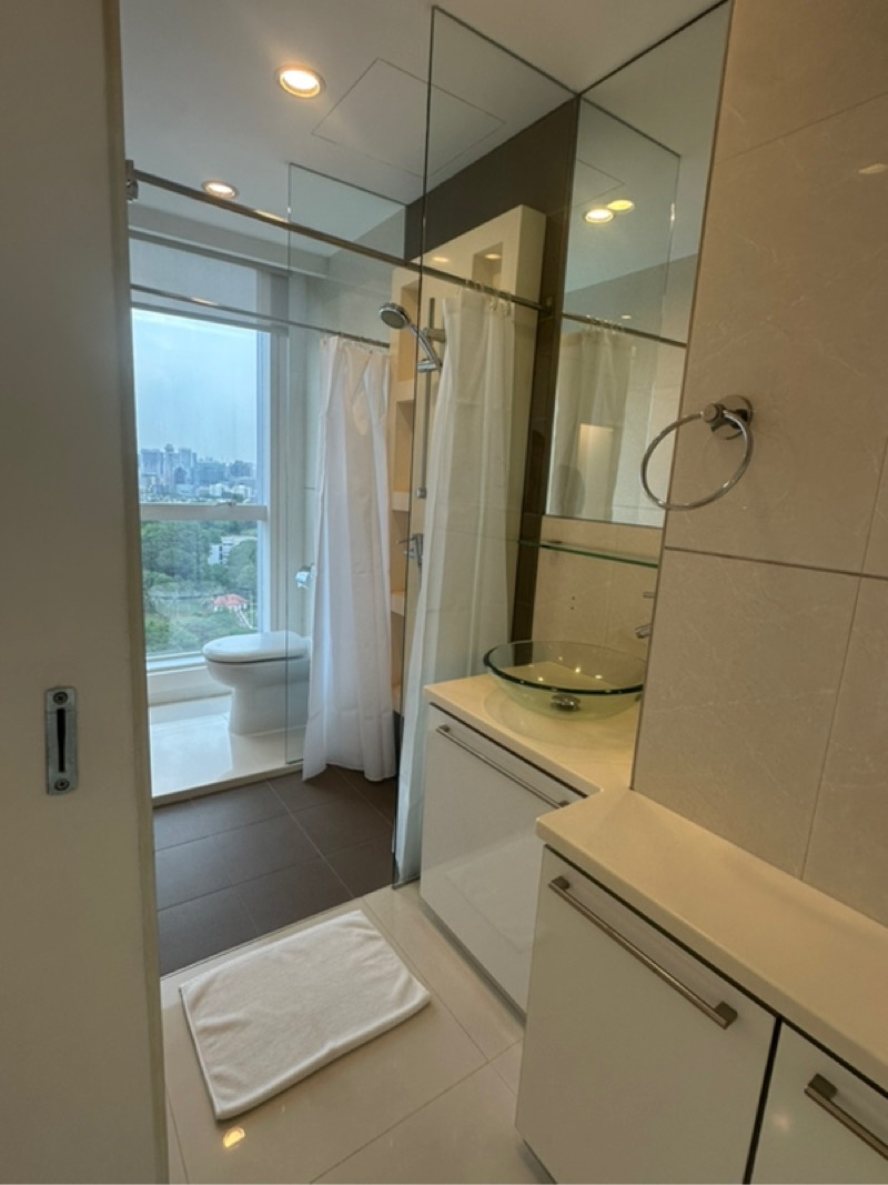 HIGH STREET CENTRE 6