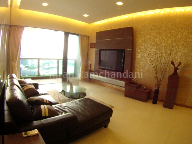 MARINA BAY RESIDENCES 12