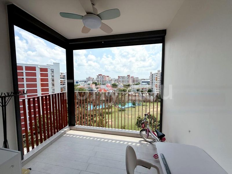 RIVERFRONT RESIDENCES 11