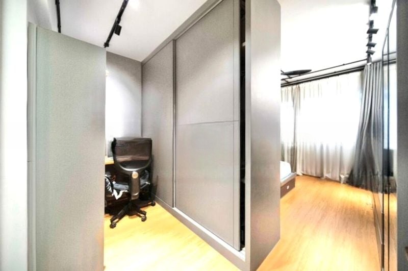 GEYLANG EAST AVE 1 7