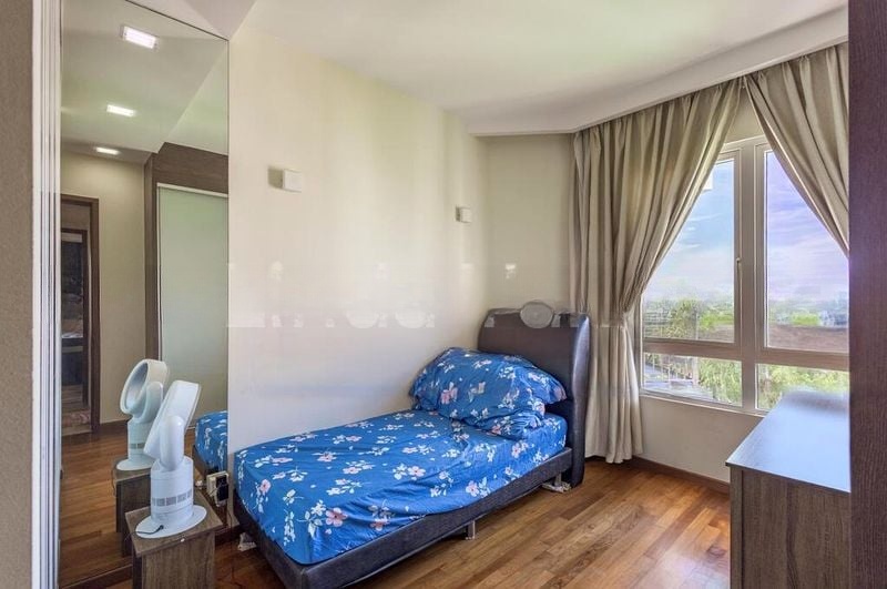 EDELWEISS PARK CONDOMINIUM 5