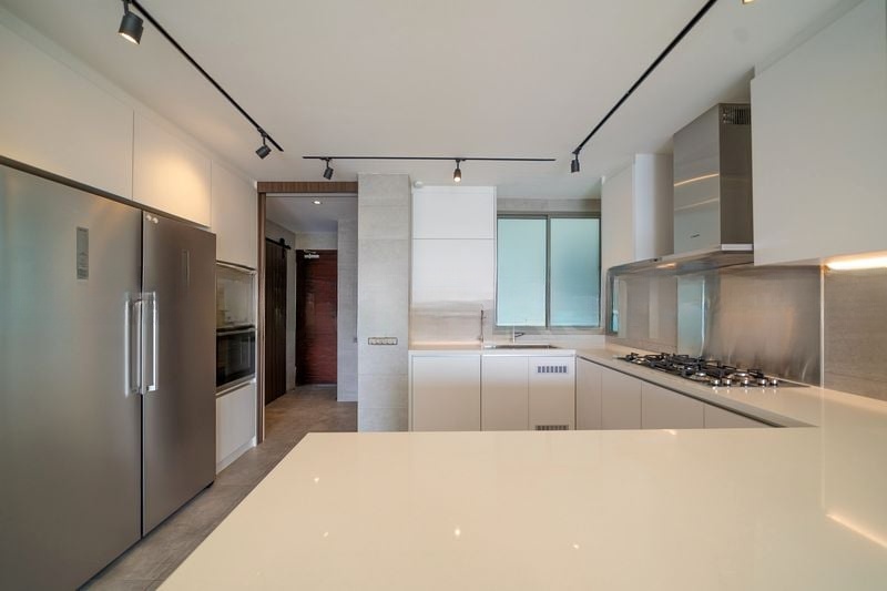 THE BERTH BY THE COVE 11