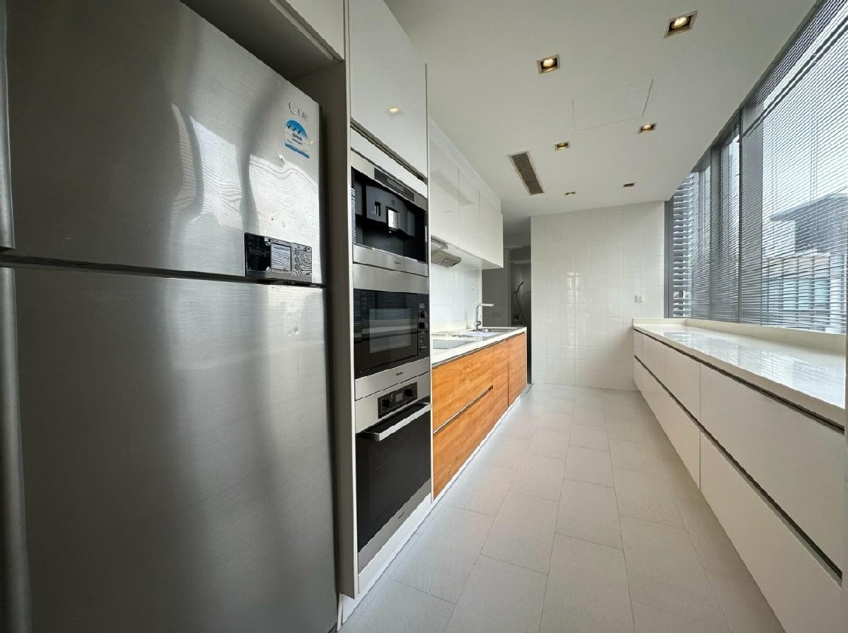 HELIOS RESIDENCES 11