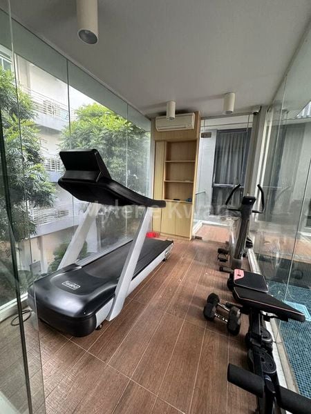 ONE EIGHTIES RESIDENCES 9