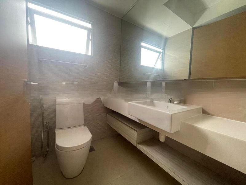 THE SHORE RESIDENCES 14