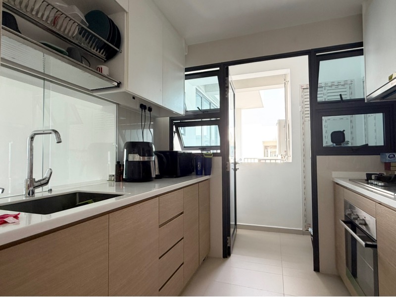 TREASURE AT TAMPINES 23