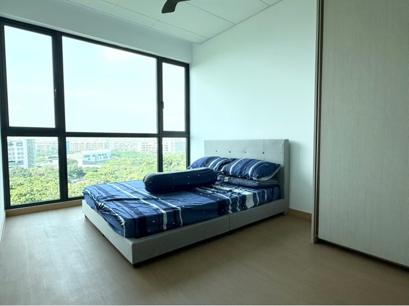 TREASURE AT TAMPINES 25