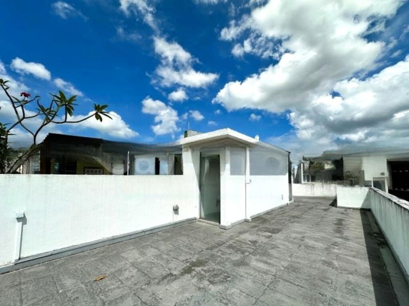 GERALD MUGLISTON ESTATE 2
