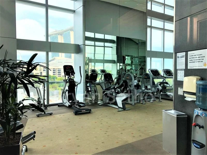 MARINA BAY RESIDENCES 9