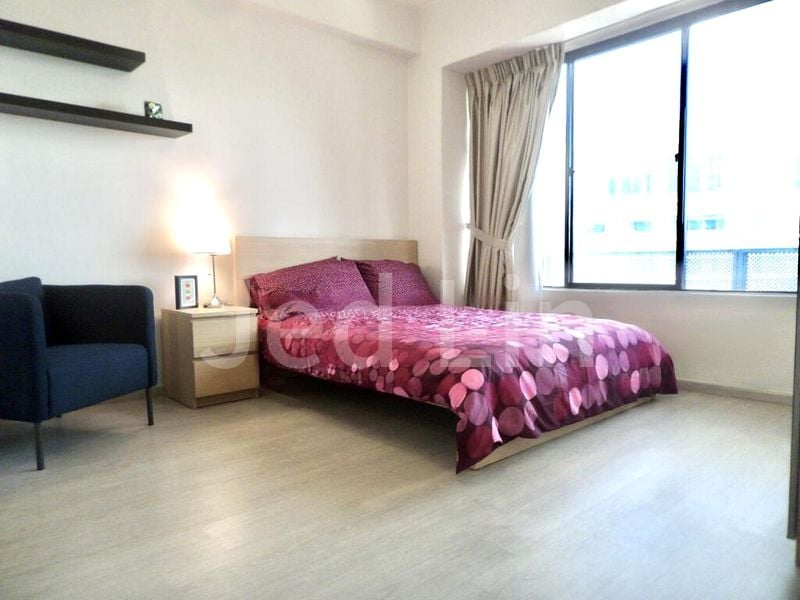 INTERNATIONAL PLAZA 4