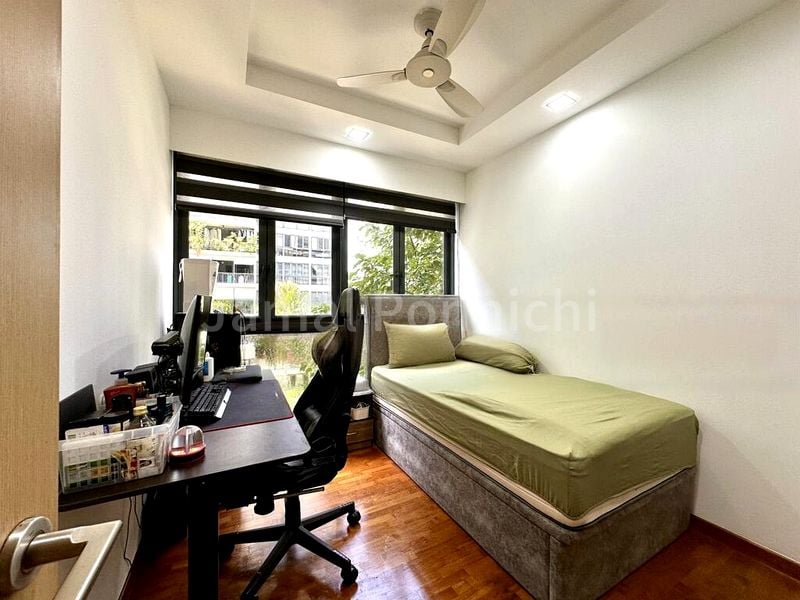 SKYPARK RESIDENCES 7