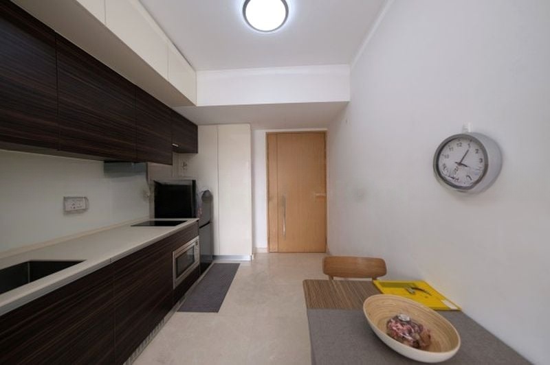 COMMONWEALTH TOWERS 9