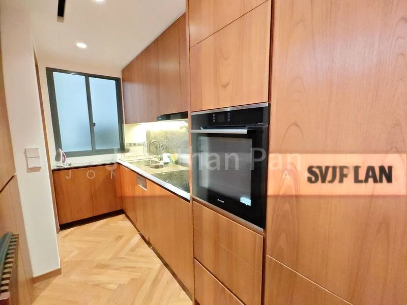 THE PIER AT ROBERTSON 4