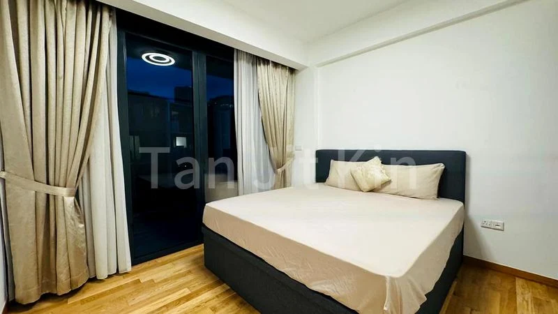 WATERSCAPE AT CAVENAGH 3